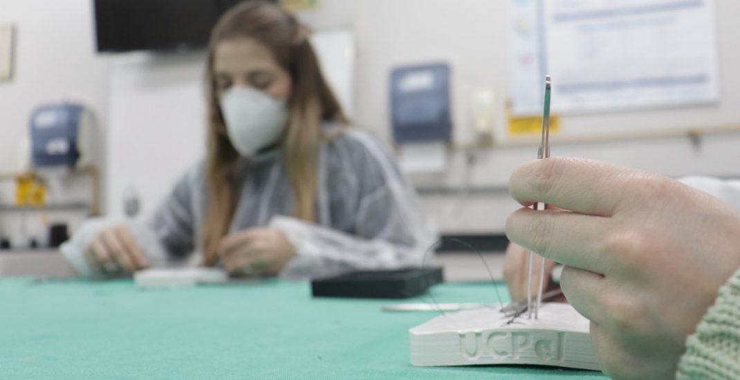 Simuladores de sutura: conheça as “skins” da UCPel