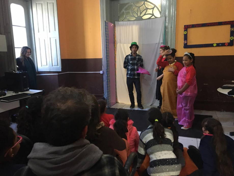 Curso de Pedagogia realiza atividade na escola Ondina da Cunha
