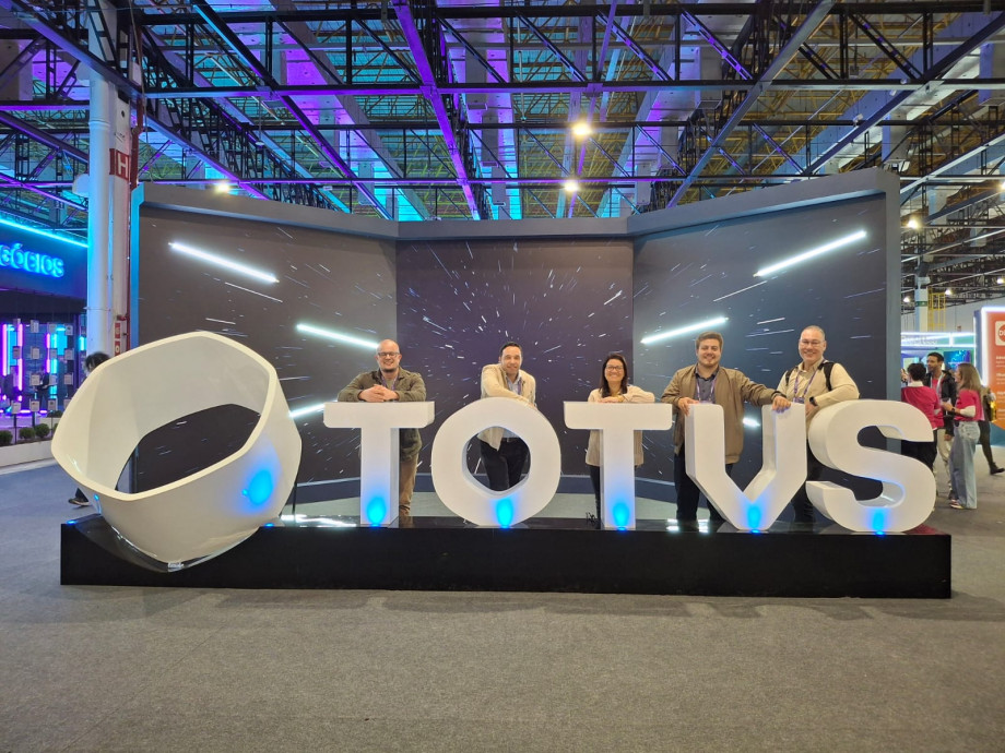 Equipes Acadêmica e de TI da UCPel participam do Universo TOTVS 2025