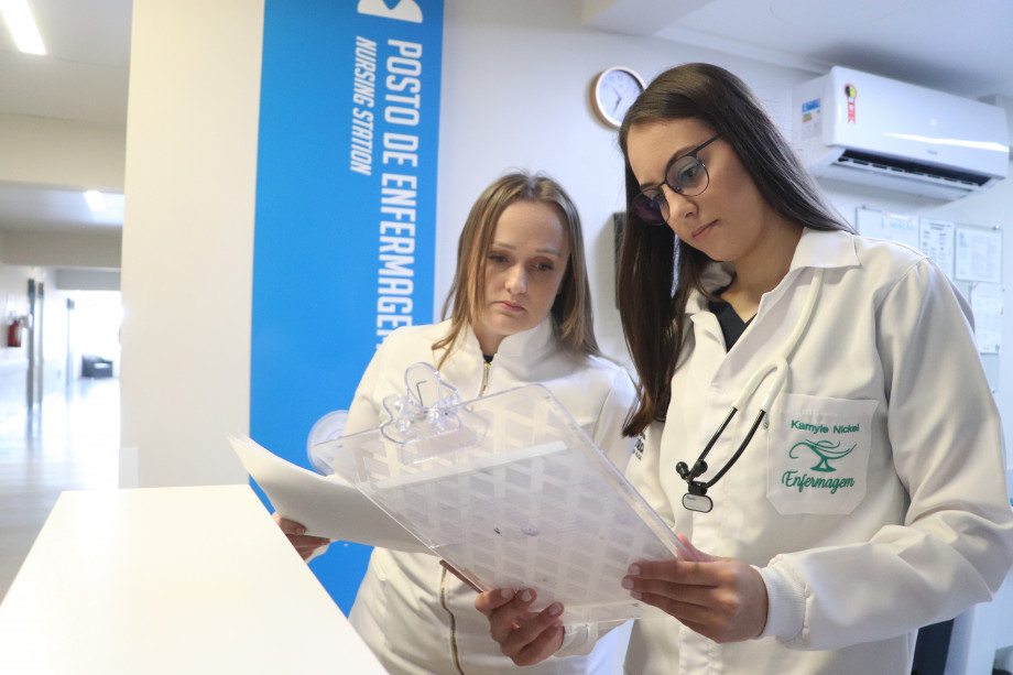 UCPel celebra 20 anos do curso de Enfermagem