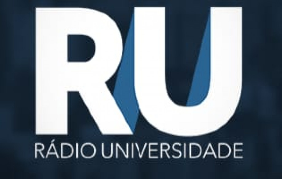 Rádio Universidade mantém programação exclusivamente pela web