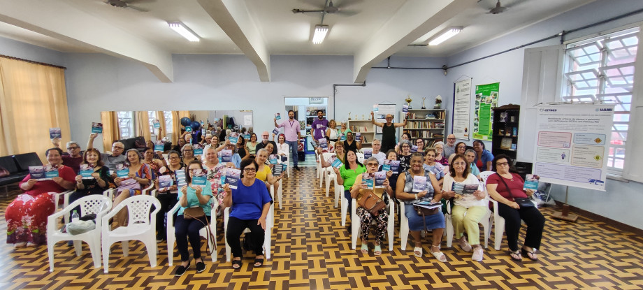 Alunos da Universidade Aberta da Maturidade (UAMI) apresentam trabalhos finais