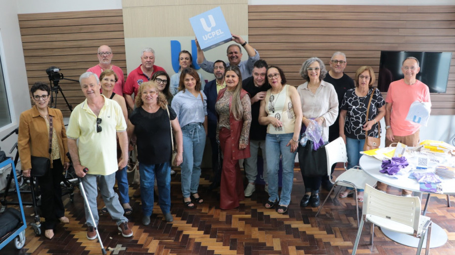 Egressos da Escola de Comunicação visitam a UCPel