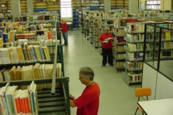 Bibliotecas realizam empréstimo de férias