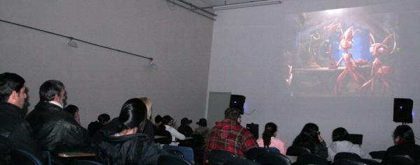 Filosofia realiza mostra de filme com crianças da Escola Dr. Joaquim Assumpção