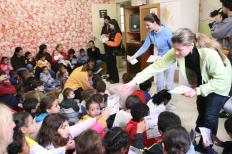 Alunos da UCPel realizam conscientização do meio ambiente