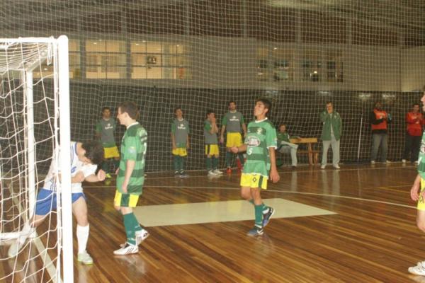 Futsal da Católica defende liderança em Pelotas