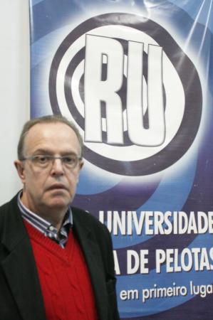 Rádio Universidade tem novo diretor