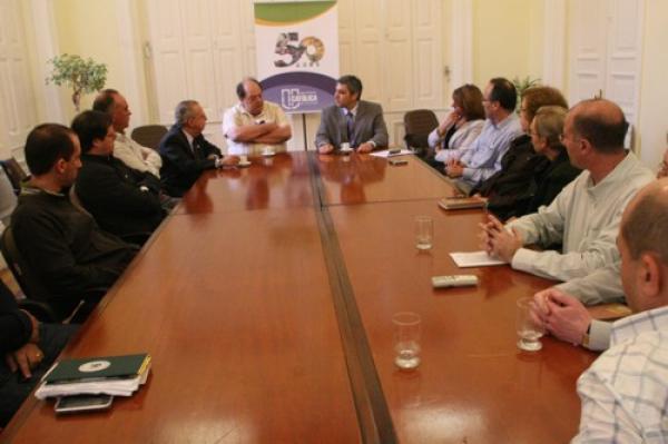 UCPel recebe visita de secretário estadual e de presidente da Fapergs