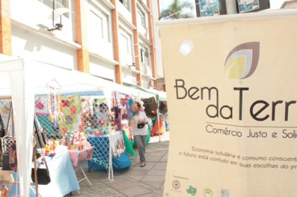 Feira de Economia Solidária chega à sua oitava edição