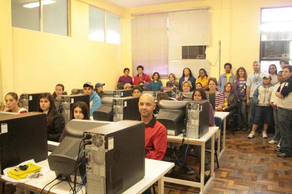Projeto de Inclusão Digital inicia novas turmas