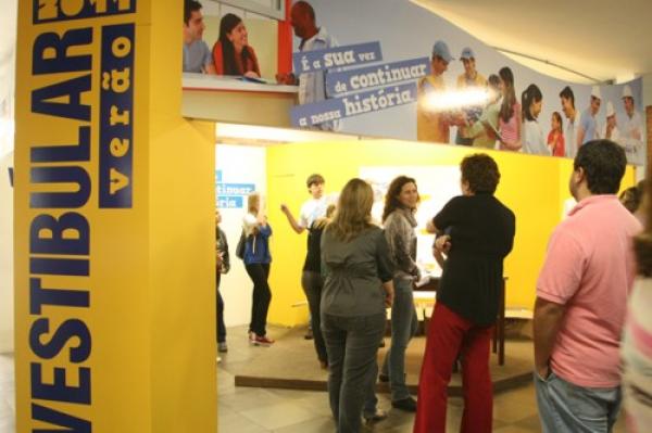 Encerram quarta (09) inscrições para Vestibular de Fevereiro