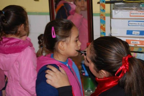 Alunos de Comunicação realizam ação na Casa da Criança São Francisco de Paula