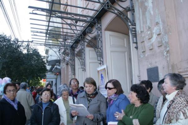 Cetres promove homenagem à mulher idosa