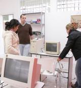 Ponto de Cultura faz entrega de computadores na Z-3
