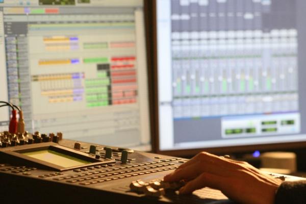 Produção Fonográfica terá semana acadêmica com DJs e músicos consagrados