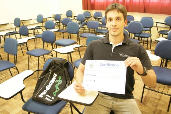 Acadêmico da UCPel fica em 1° lugar em congresso brasileiro