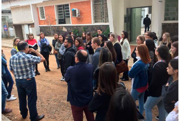 Acadêmicos do Direito da UCPel realizam visita técnica em Porto Alegre