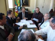 Prefeitura Municipal, UCPel e UFPel assinam termo de gestão do Pronto Socorro