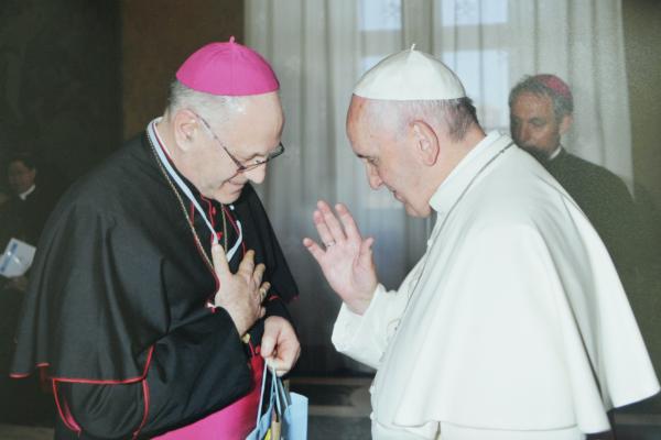 Dom Jacinto Bergmann encontra o Papa Francisco