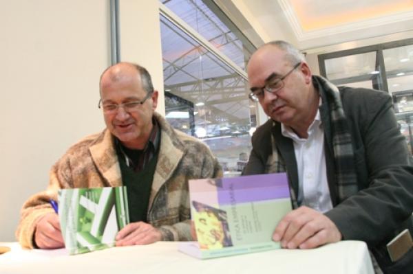 Autores lançam livros na UCPel