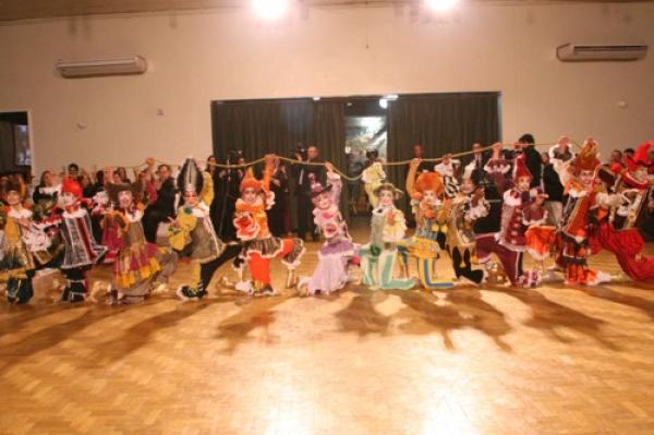 Missa e jantar encerram celebração do cinqüentenário