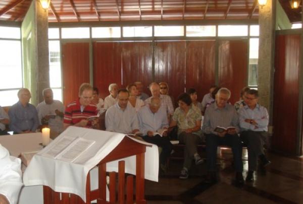 Médicos formados há 40 anos se reúnem na UCPel