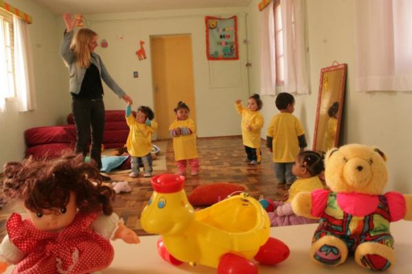 Funcionários do Lar da Criança recebem treinamento