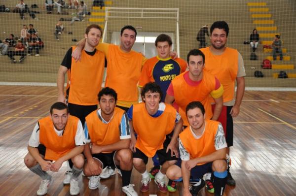 Alunos de Direito e Administração vencem 13º Jogos Universitários