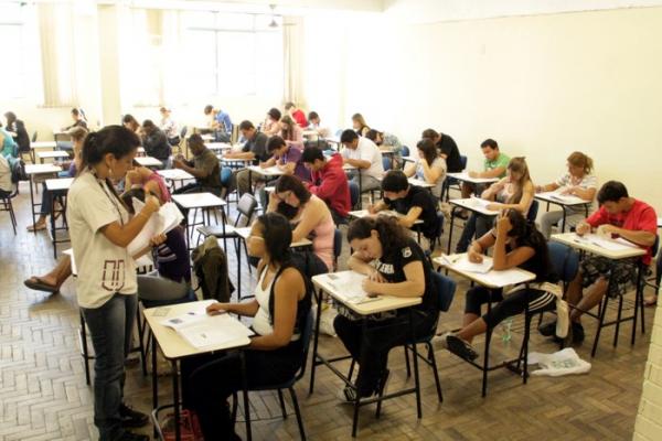 Vestibular de Fevereiro registra 4,8% de abstenção