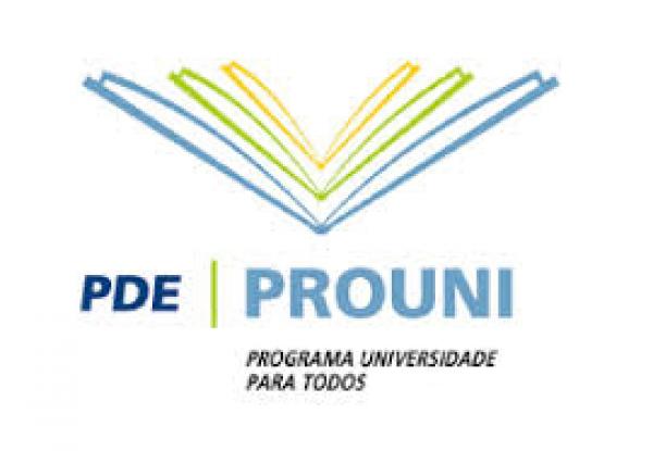 UCPel recebe documentação de pré-selecionados do PROUNI