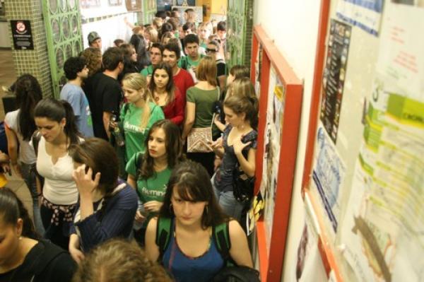 Católica registra 5,4% de abstenção no Vestibular