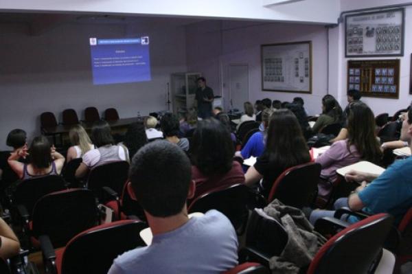 Linguagem e Neurociência em debate na UCPel