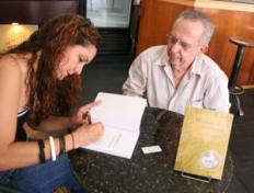 Livro dedica capítulo à memórias do reitor da UCPel