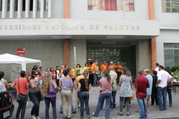 CAPS Escola realiza Festa do Amigo