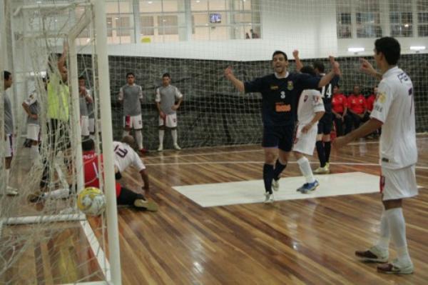 UCPel mantém invencibilidade