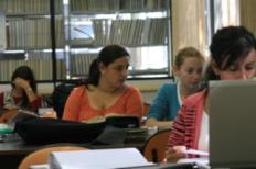 Mais de 70% de egressos da UCPel trabalham na área em que se formaram, diz pesquisa