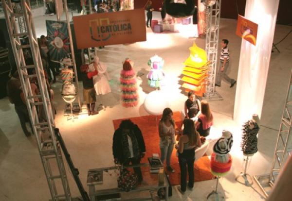 Figurinos de concurso participam do Moda Pelotas