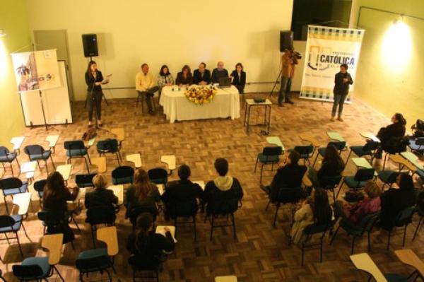 Estratégias de inclusão marcam a abertura do 1º Salão Universitário