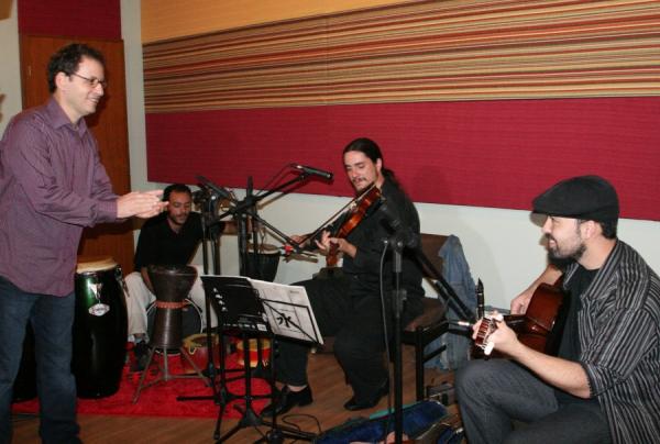 Curso de Produção Fonográfica lança CD