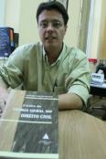 Professor da UCPel lança obra na área do Direito Civil