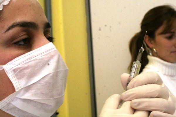 Comunidade acadêmica recebe vacina a partir de terça-feira (06)