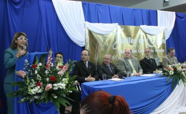 Câmara de Vereadores homenageia Universidade pelo cinqüentenário