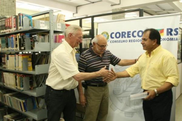 Economia recebe vídeos sobre a profissão