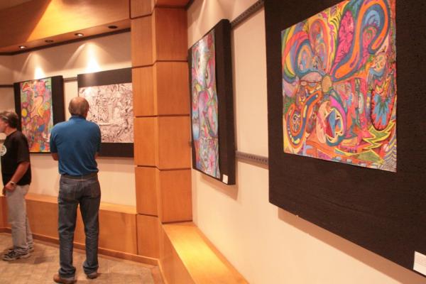 Exposição de Tiago Dias vai até amanhã (23)