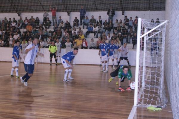 Futsal da UCPel busca segunda vitória em casa