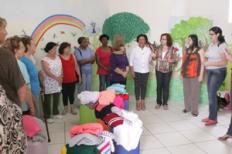 Instituto de Menores recebe blusões confeccionados pelo Cetres