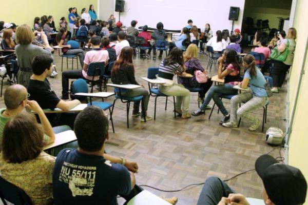4º Circuito Filosófico estimula os jovens a pensar