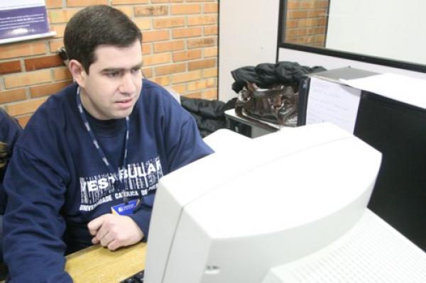 Curso de Farmácia recebe novo coordenador