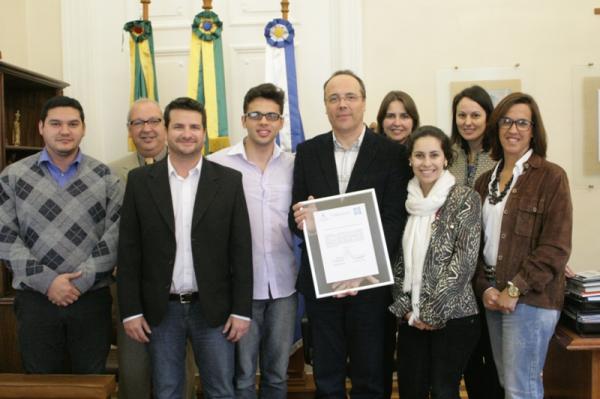 Acadêmicos de Direito conquistam prêmio na Argentina